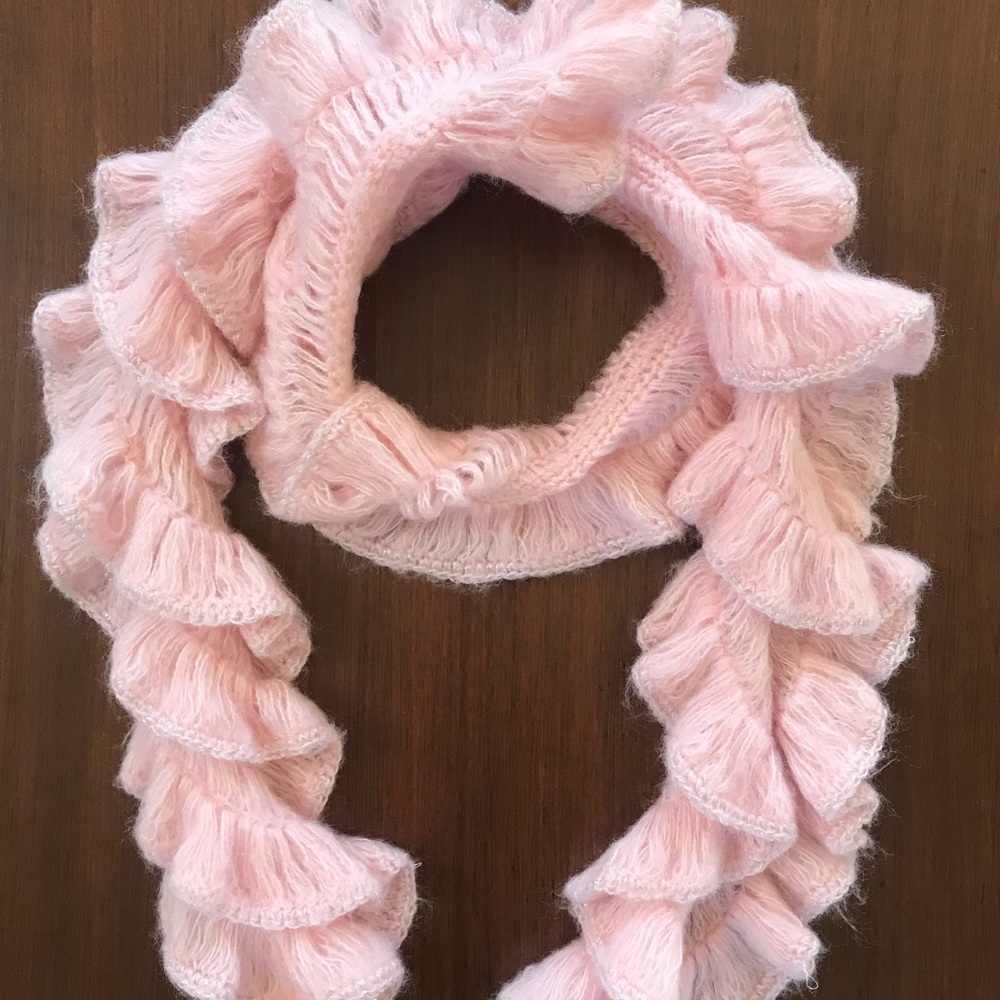 Adorable Pink Ruffle Scarf